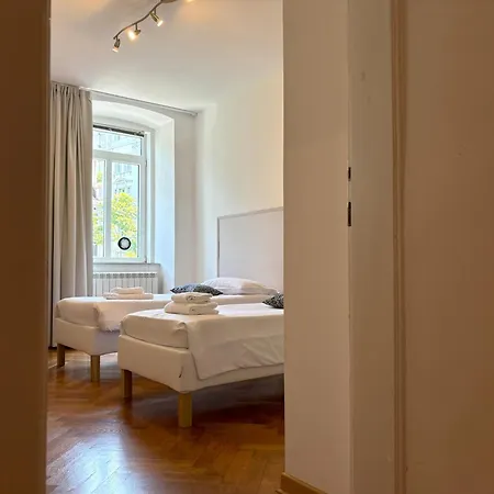 Flat Belpoggio 13 Appartamento Trieste