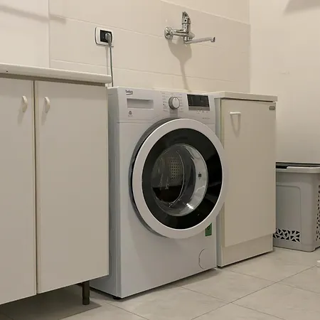 דירה Flat Belpoggio 13 *